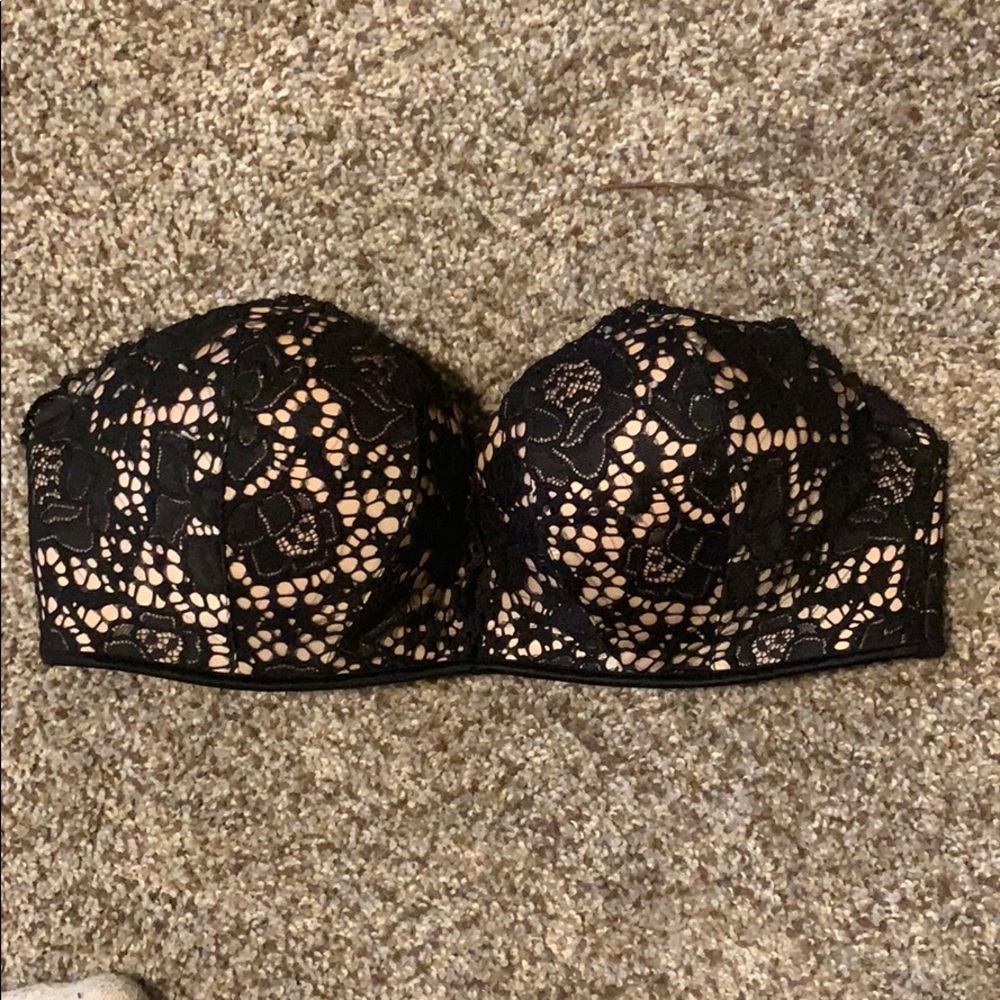 Victoria secret lace strapless bra size 32B